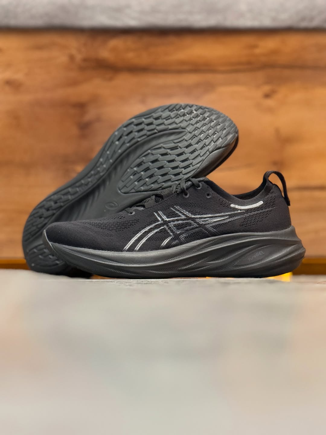 ASICS GEL-NIMBUS 26