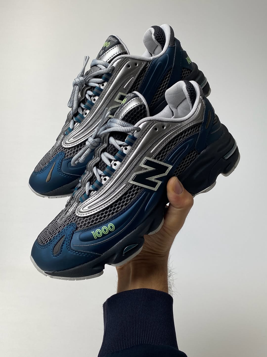 کتونی New balance 1000