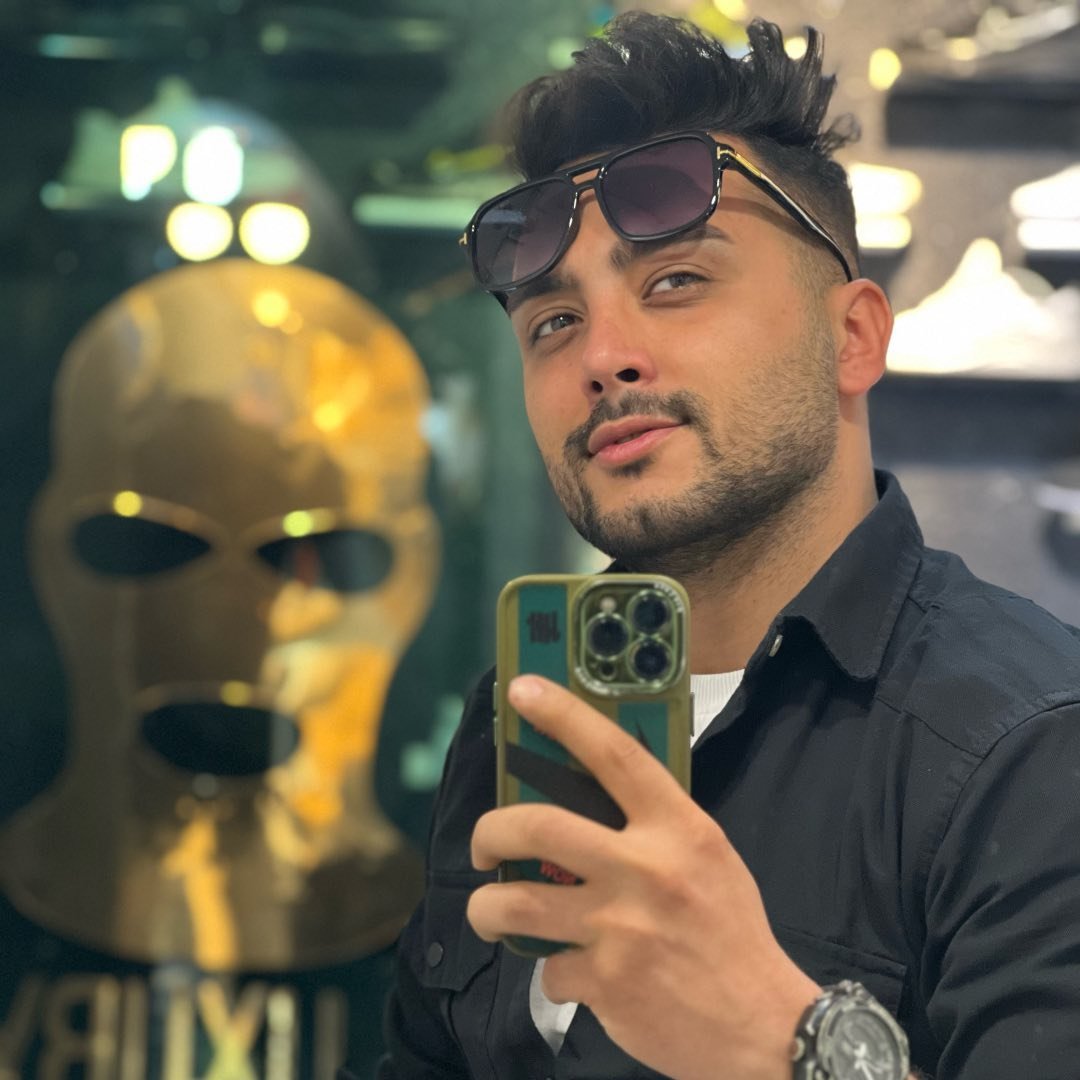 لوگوی بوتیک لاکچری✌️
