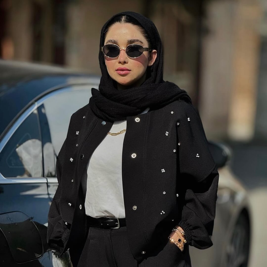 لوگوی حسنا حسین زاده